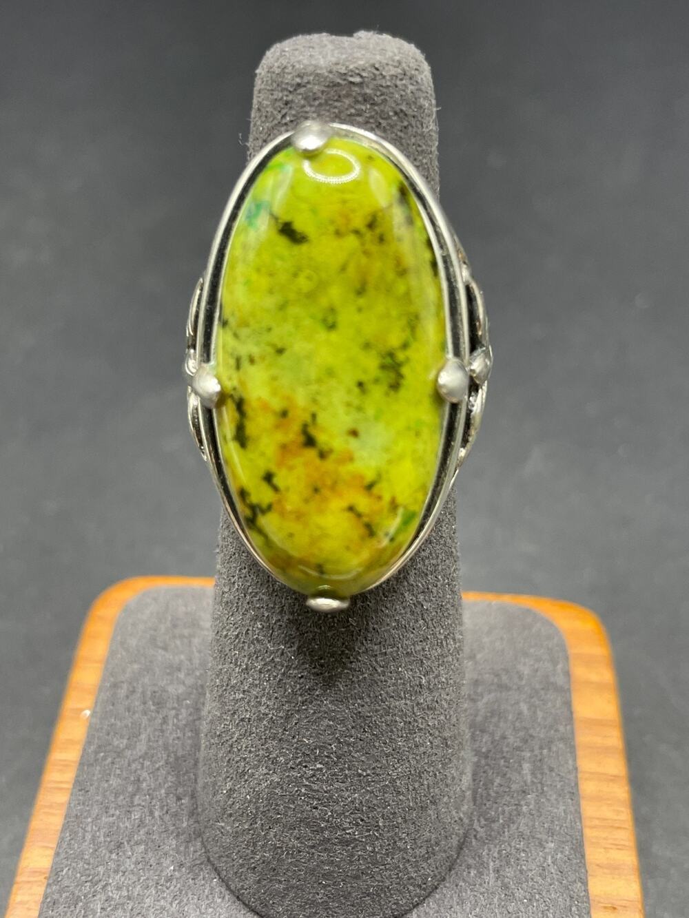 Vintage Sterling Silver 925 Oval-Shaped Atlantisite Stone Band Ring Size 5